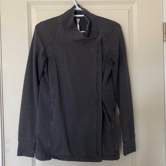 Lululemon Gratitude Grey Wrap Jacket Size 4 - Picture 1 of 10